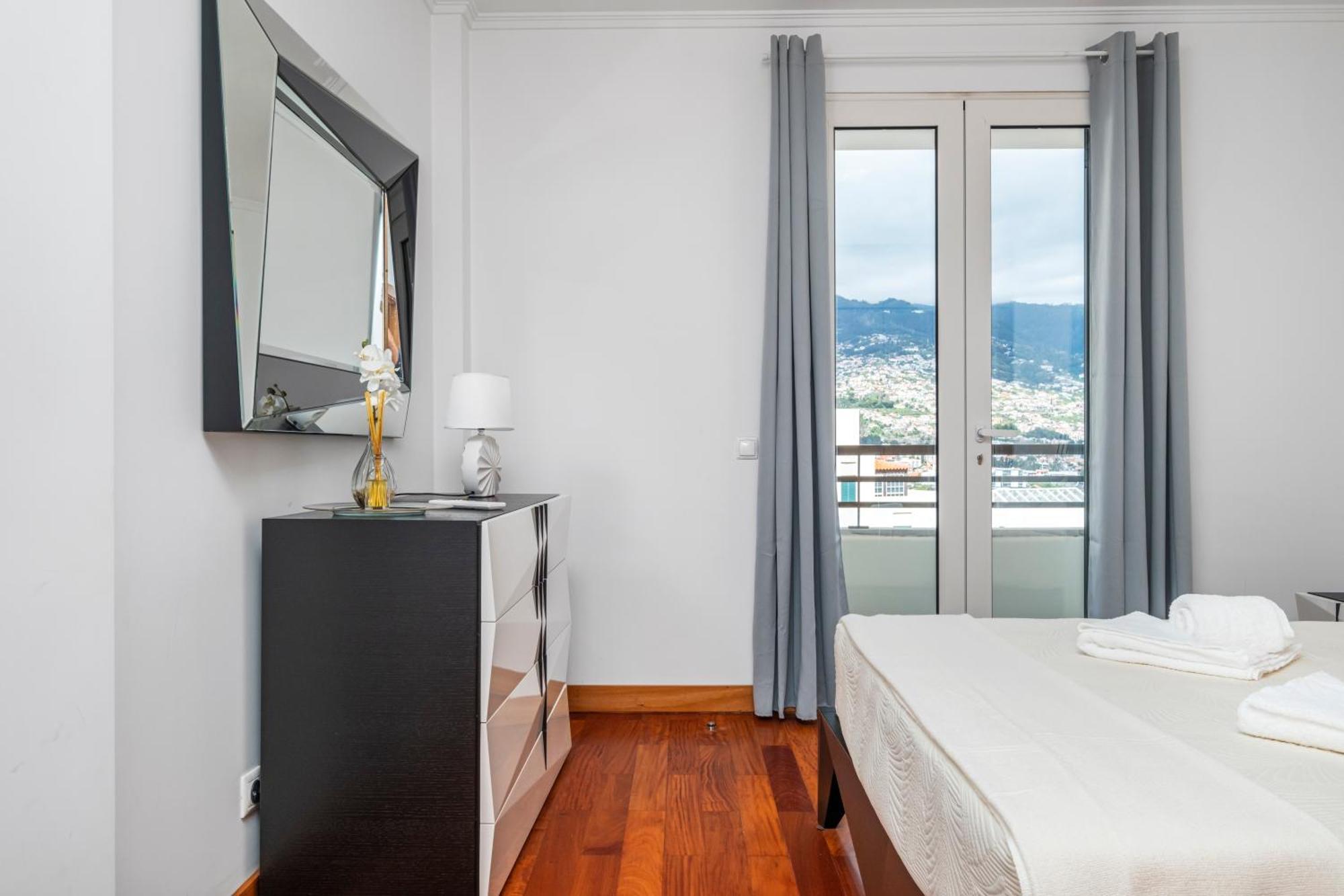 Sun Hills Panoramic Views Villa Funchal  Buitenkant foto